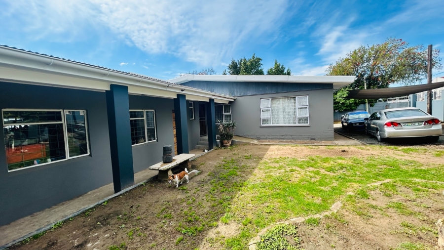 4 Bedroom Property for Sale in Southernwood Eastern Cape